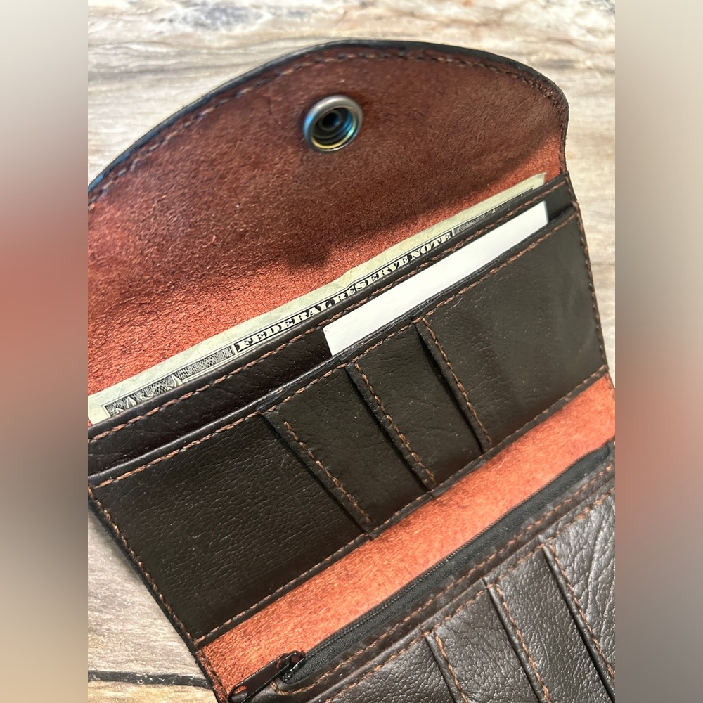 MMIW Genuine Leather Wallet - Picture 5 of 8